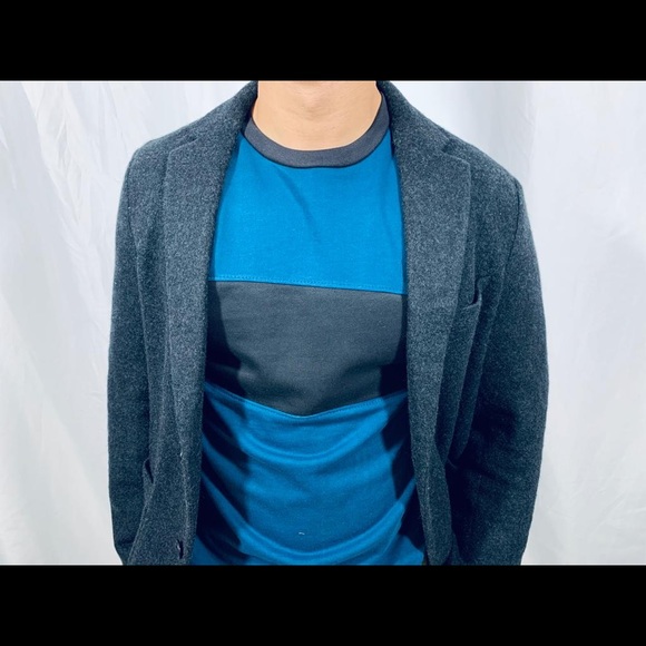 Sweaters - Picture 4 of 8